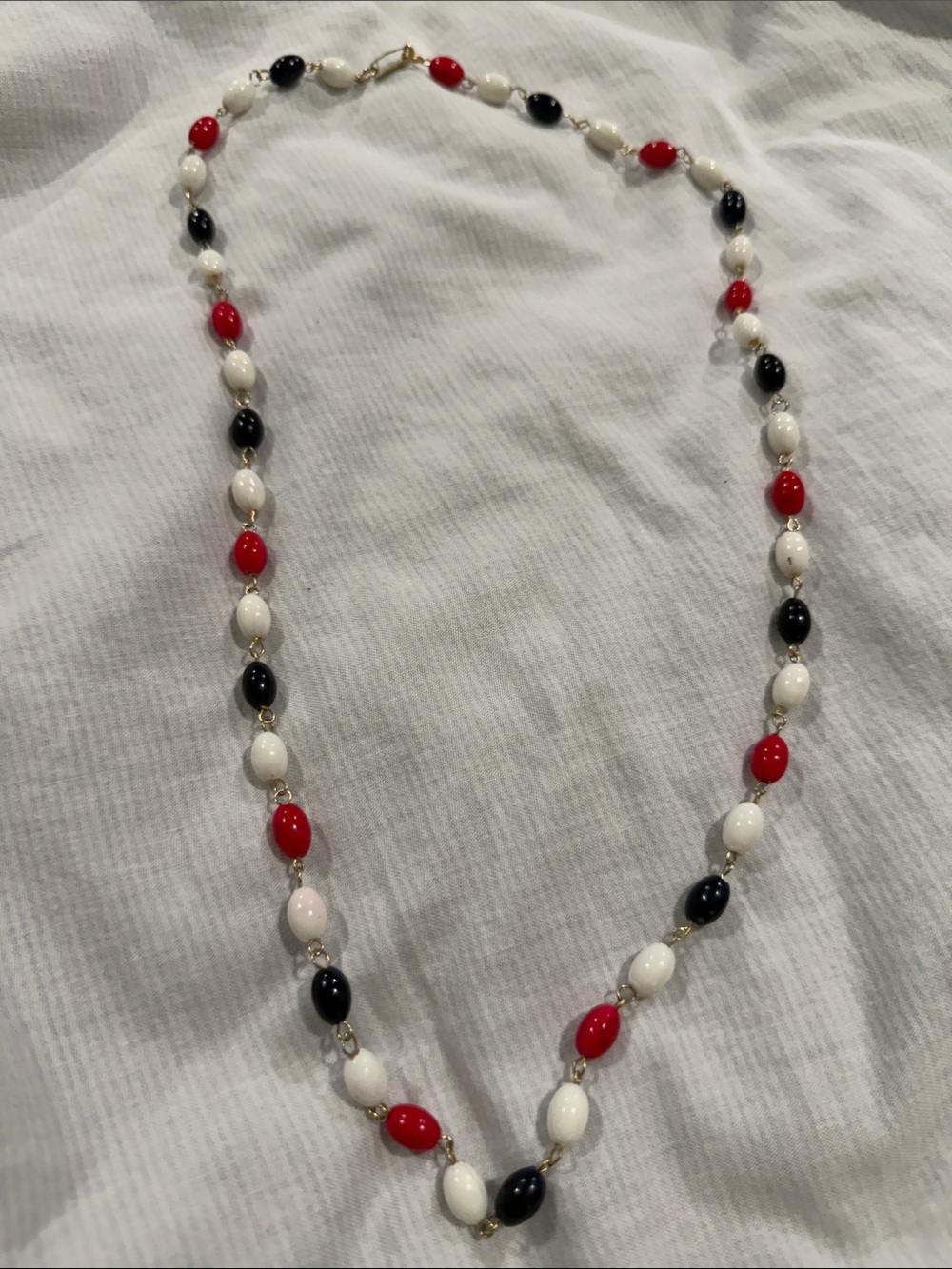 Triple-Color Acrylic Beaded Necklace — Red, White & Black